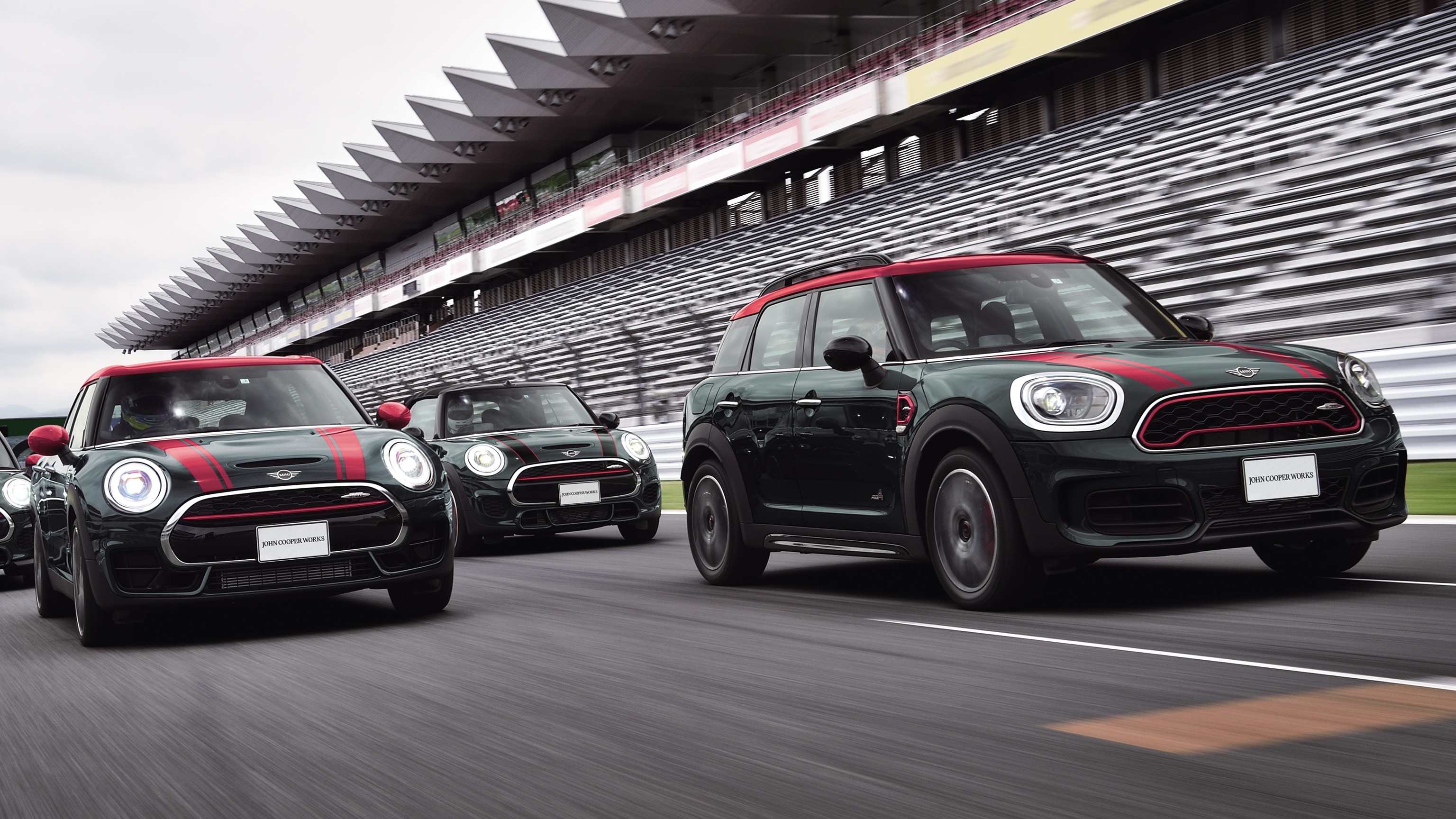 JOHN COOPER WORKS – front view